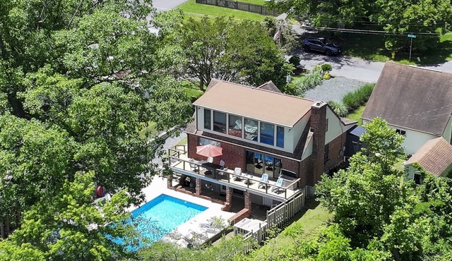 Waterfront Home with Stunning Views, Pool, Pier & Parking Mins to Annapolis