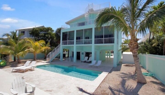 Waterfront Home With Swimming Pool