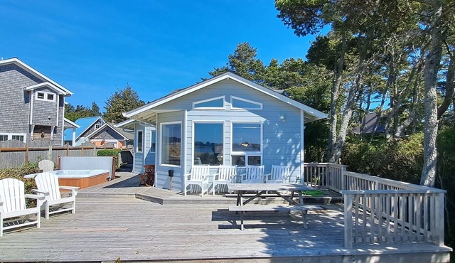 Waterfront | Hot Tub | Kayaks | Crab Traps | 3~Kings