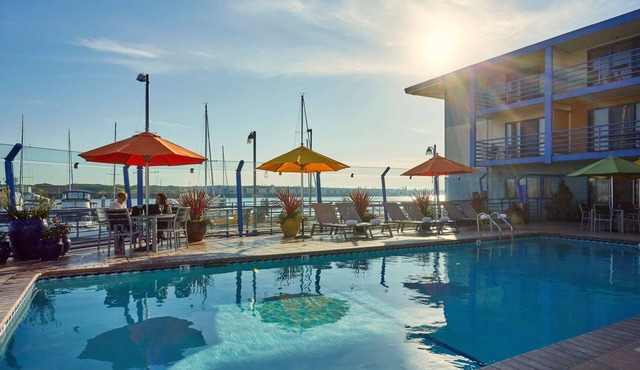 Waterfront Hotel, part of JdV by Hyatt