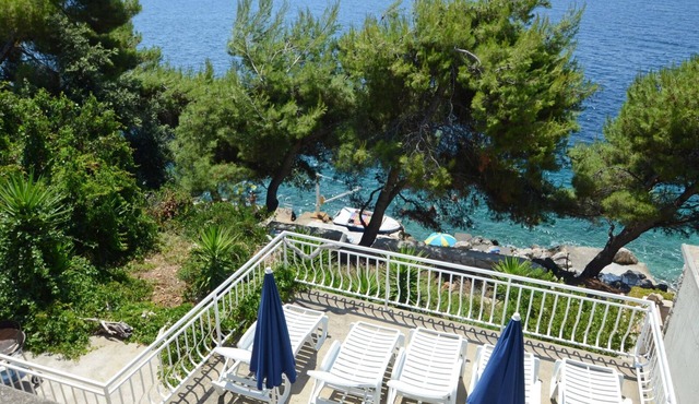 Waterfront house Kata by Villas Guide