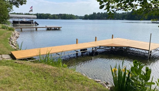 Waterfront house on Miner Lake- Waupaca Chain