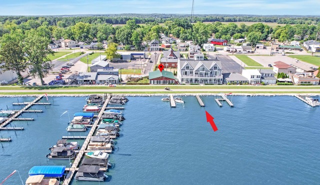 Waterfront House with Private Dock on Buckeye Lake