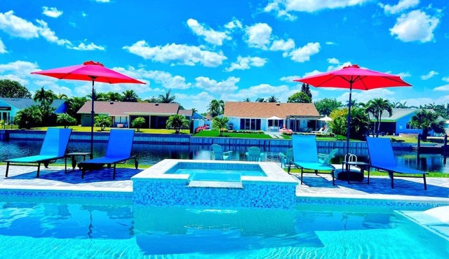 Waterfront Htd Pool, Spa, Billiards, Lanai, Canal