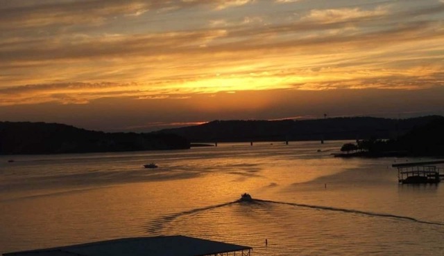 Waterfront Indian Pointe Condo, Views, Pools, Tennis and more. 17mm