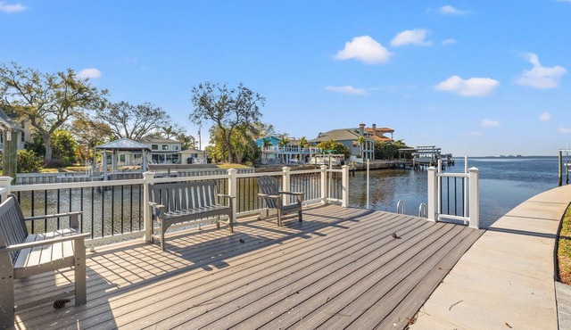 Waterfront Island Oasis FULLY REMODELED! W/BOAT DOCK!