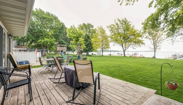 Waterfront Johnson Lake Getaway w/Fire Pit!