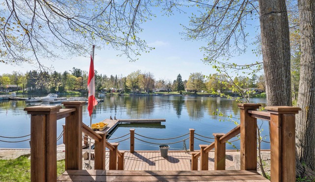 Waterfront Kawartha Cottage | Cozy Private Retreat