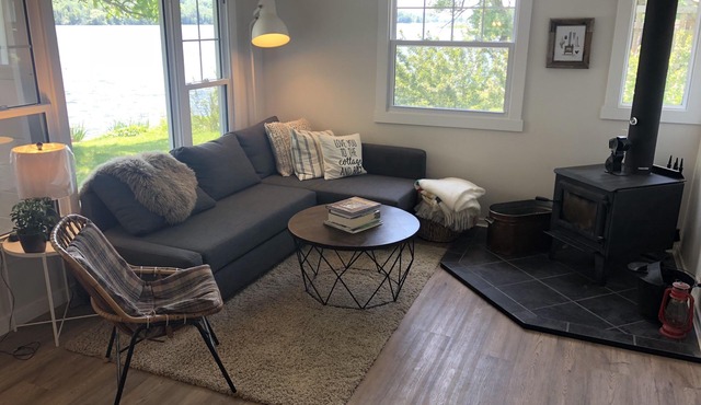 Waterfront Kawartha Sunsets! Year Round!