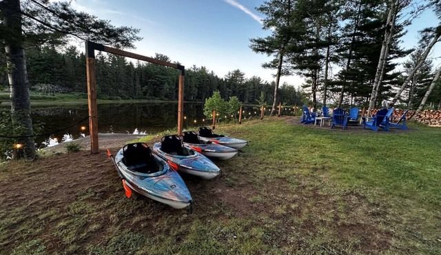 Waterfront | Kayaks | Screened Patio | Bonfire