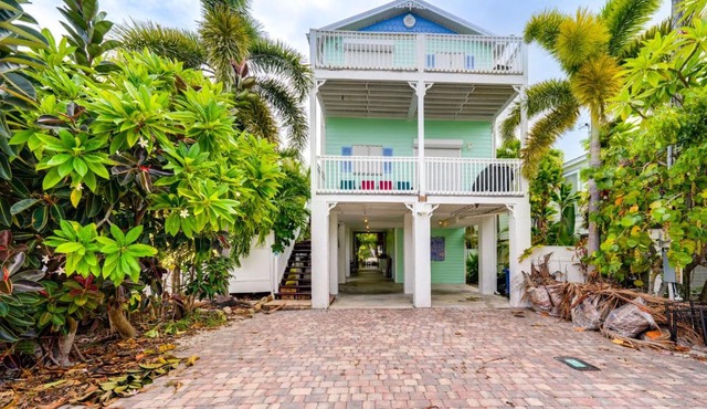 Waterfront Key West Oasis with Float Dock!