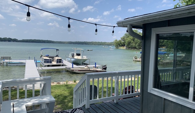 Waterfront Lake Cottage - Upper Nemahbin Lake