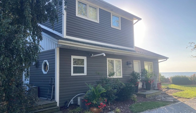 Waterfront Lake Erie Cottage at Secluded Beach, Bring the Dog! | Trails & Kayaks