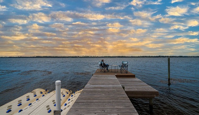 Waterfront Lake house in Panama City