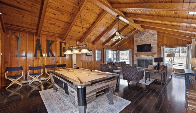 Waterfront Lake-house. Boathouse. 5 bed/4 bath, Pickwick Lake, Yellow Creek