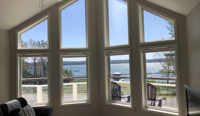 Waterfront Lake House - Portage Lake - 4 Beds, 3 Baths, Private Dock, Kayaks