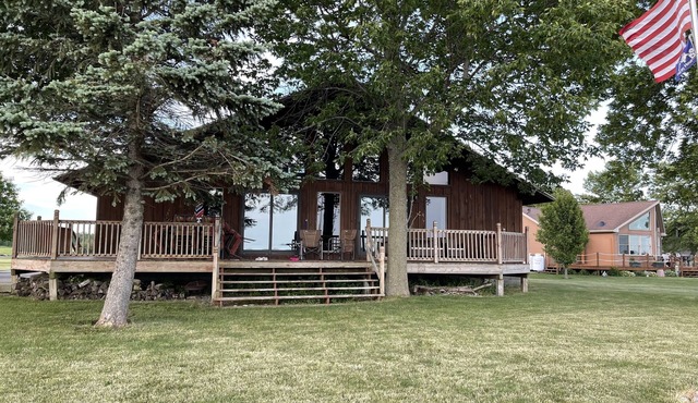 Waterfront Lake Lodge in the Thousand Islands