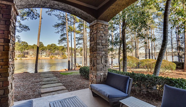 Waterfront Lake Oconee Condo w/Lake Views!