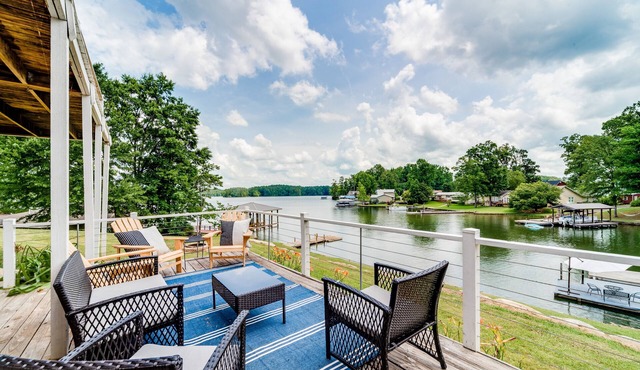 Waterfront Lake Martin Home with 2 docks