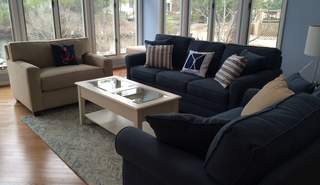 Waterfront Large Gorgeous House, no car needed