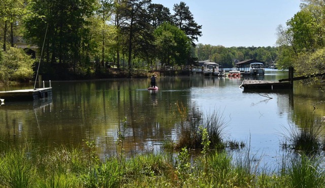 Waterfront LKN Hideaway Relax & Recharge