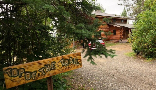 Waterfront Log Cabin on Lake Saganaga with Motor Exempt Permit Available.