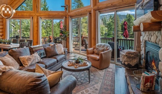 Waterfront Luxe Log Home, Private Dock, Hot Tub & Pickleball