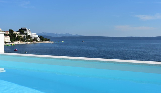 Waterfront, Luxurious Villa, with Pool and 360 degree views! VillaMelCroatia