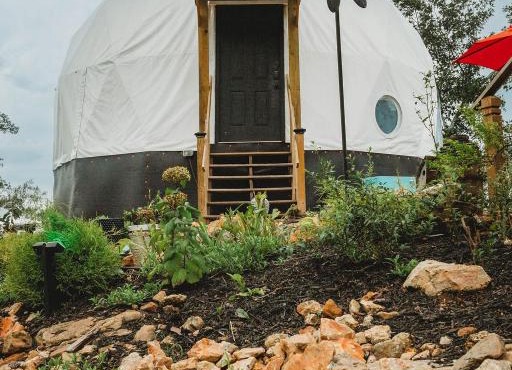 WATERFRONT LUXURY GLAMPING DOME