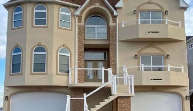 Waterfront Luxury House on the Bay - North Ocean City