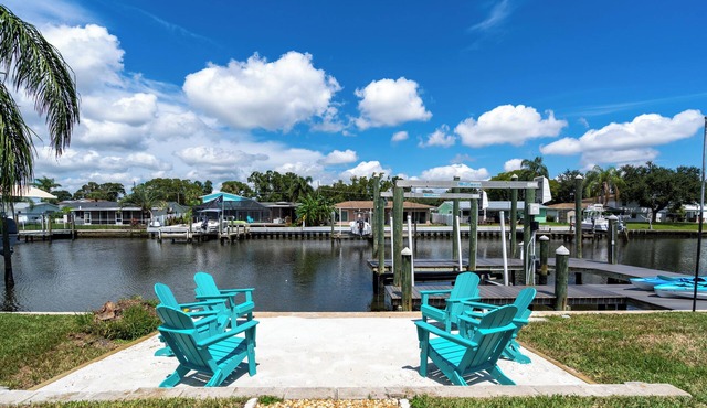 Waterfront Luxury in Tampa Bay 🚤 Private Dock & Heated Pool