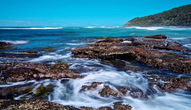 Waterfront Luxury Living & Private Pool Buff Point