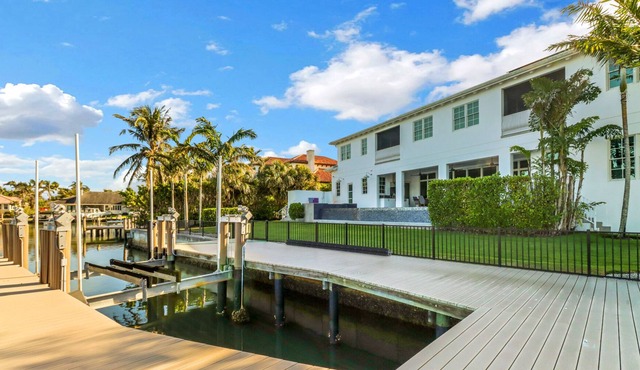 Waterfront luxury rental - Sunset bay views, private pool, 1/2 mile to the beach