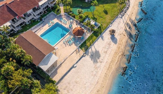 Waterfront Luxury Condo at Bermuda Bay Beach with Laundry & Full WATERVIEW