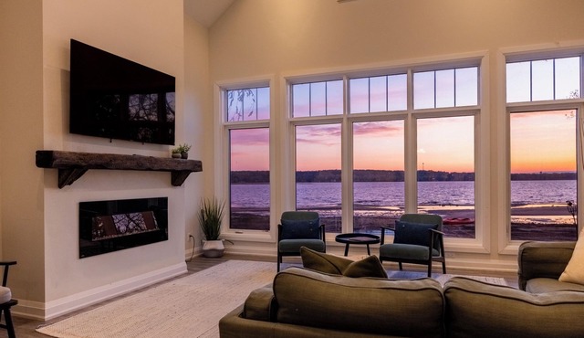 Waterfront Luxury Vacation Home with Stunning Sunsets and Sandy Shoreline