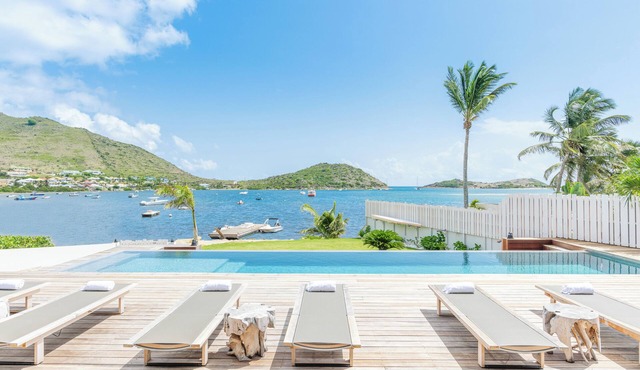 Waterfront luxury villa