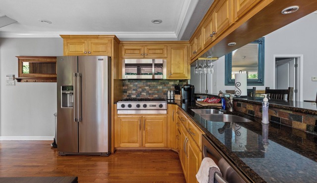 Waterfront Malvern Home w/Deck & Lake Access!