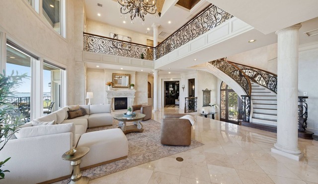 Waterfront Mansion Estate w/Pool & Hot Tub!