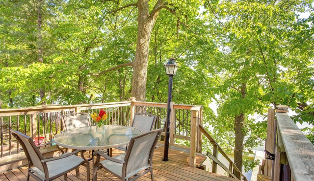 Waterfront Maple Lake Home w/ Dock & Kayaks!