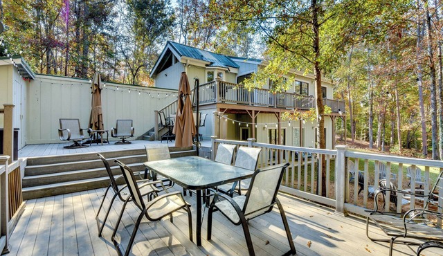 Waterfront Martin Home w/Fire Pit & Large Deck