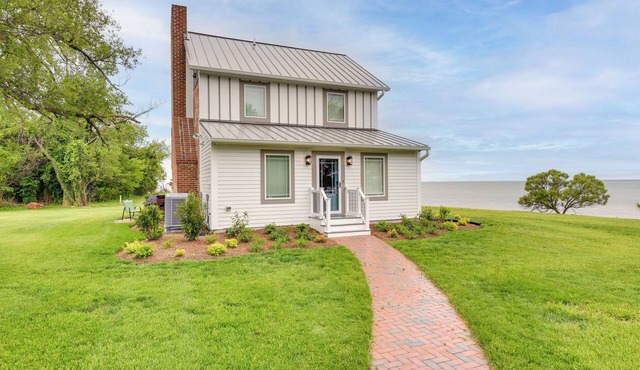 Waterfront Maryland Vacation Home: Private Beach!