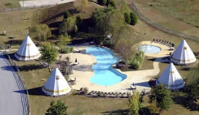 Waterfront Modern Cabin with Kayaks & Paddle boards. Golf Cart for Rent.