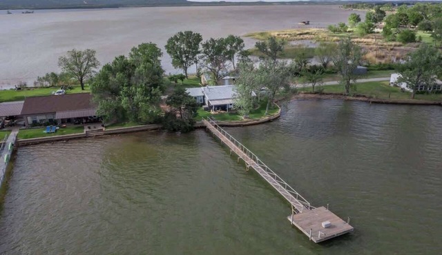 Waterfront No Wake Cove 1 Min to Boat Ramp