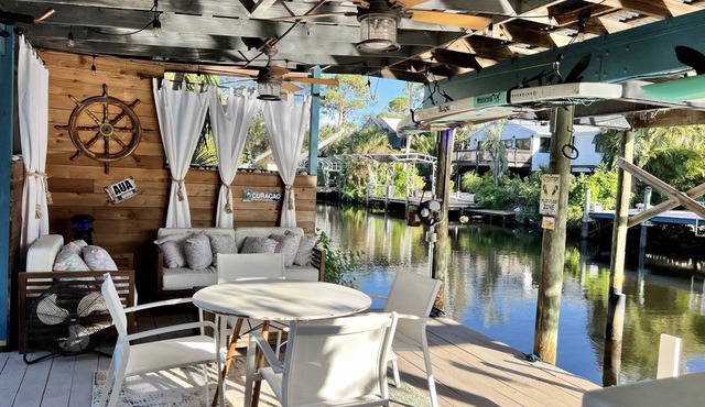 Waterfront Oasis - Boathouse ~ Kayaks, Bikes, BBQ & Firepit