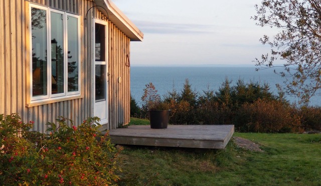 Waterfront On Beautiful Bay Of Fundy. Great Hiking, Birding, Pristine Beaches!