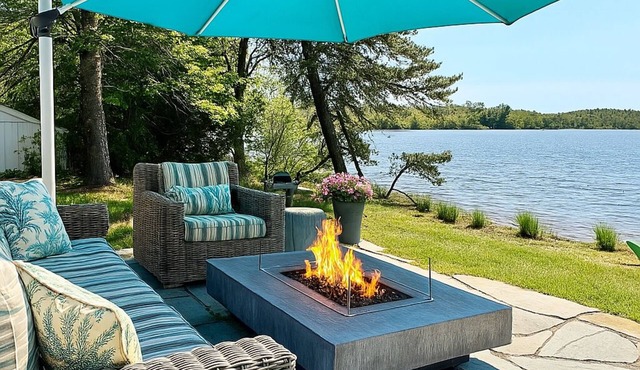 ★Waterfront & On Bike Path★Firepit ★Private beach★Bikes★Kayaks★Sm.Pet OK💥Sunsets