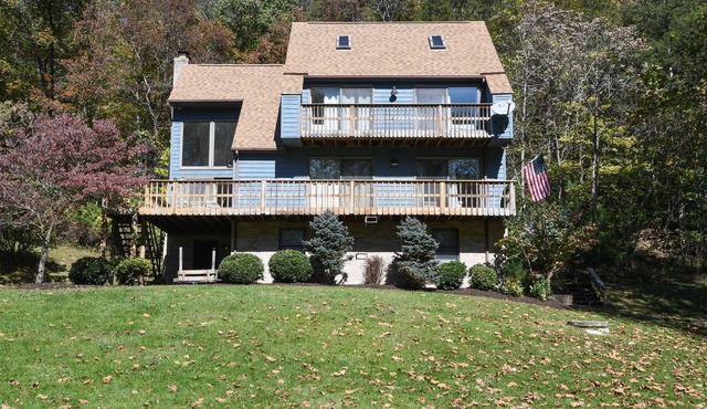 Waterfront on The.Shenandoah River near Luray, VA highspeed WiFi