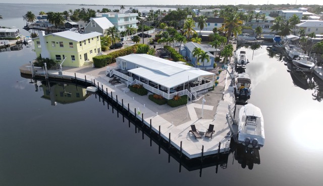 Waterfront Paradise in Key Largo: A Spacious Corner Lot with 220ft of Dockage