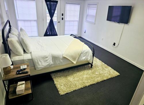 Waterfront Paradise Kayaks & Private Boat Ramp