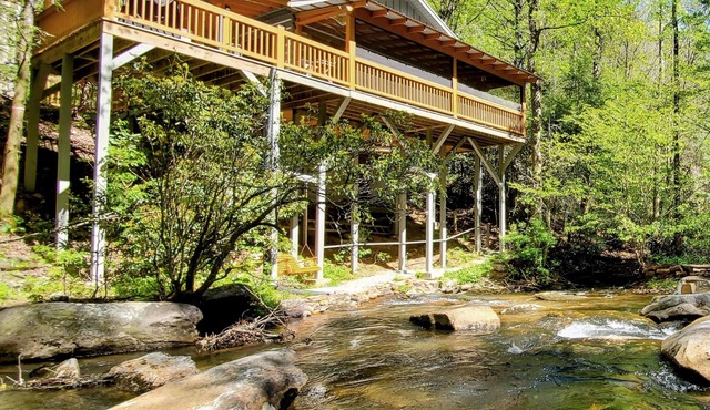 Waterfront Paradise/Island/Spa/Solo Stove/Paved